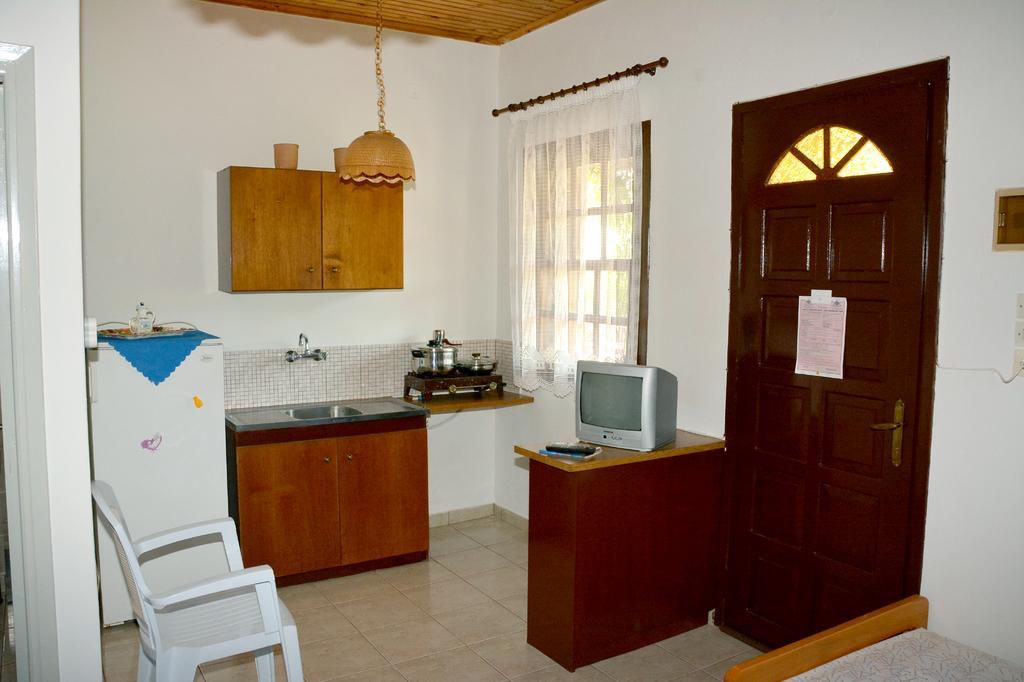 Sonia Studios Nees Kidonies Номер фото